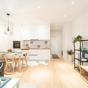 Edsam White Appartement Madrid